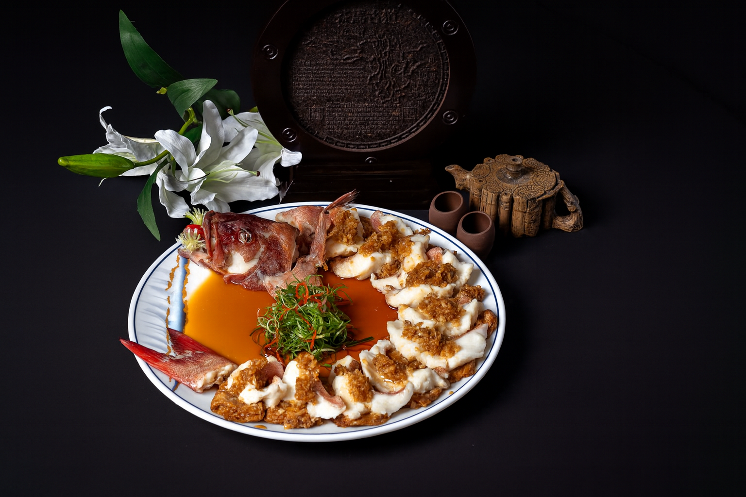 蒜香豆根蒸东星斑 Steamed Coral Trout with Garlic & Beancurd Skin